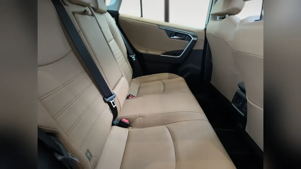 Toyota Rav4 - Imagem 13