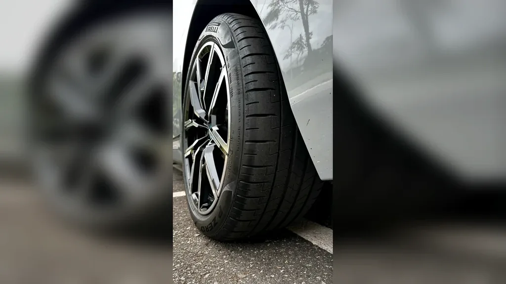 BMW I4 Edrive35 - Imagem 11