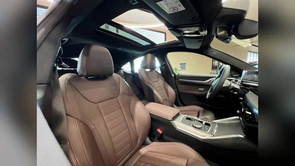 BMW I4 Edrive35 - Imagem 12