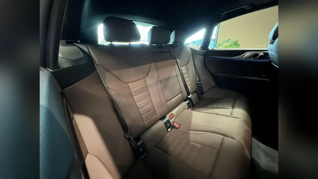 BMW I4 Edrive35 - Imagem 14