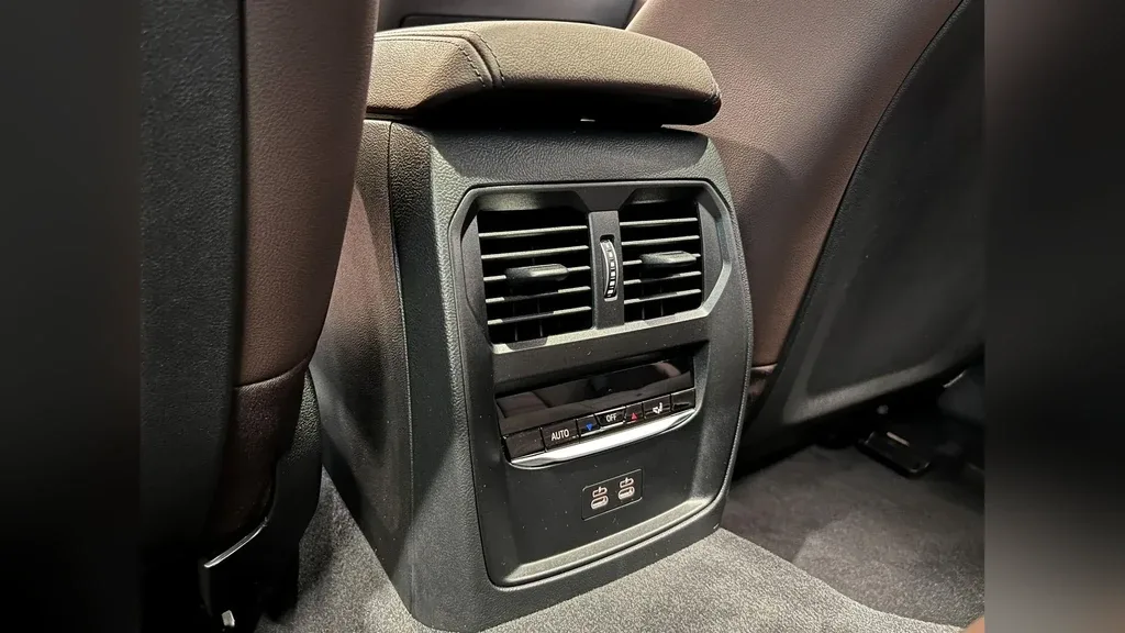 BMW I4 Edrive35 - Imagem 15