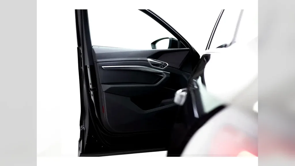 Audi E-tron Sportback - Imagem 11