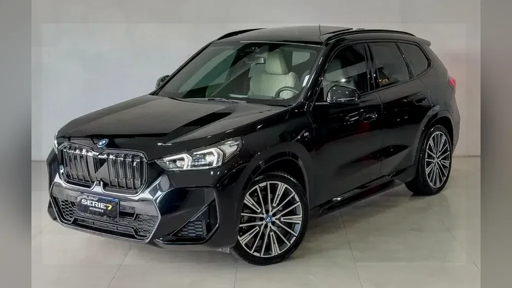 Foto de um bmw ix1