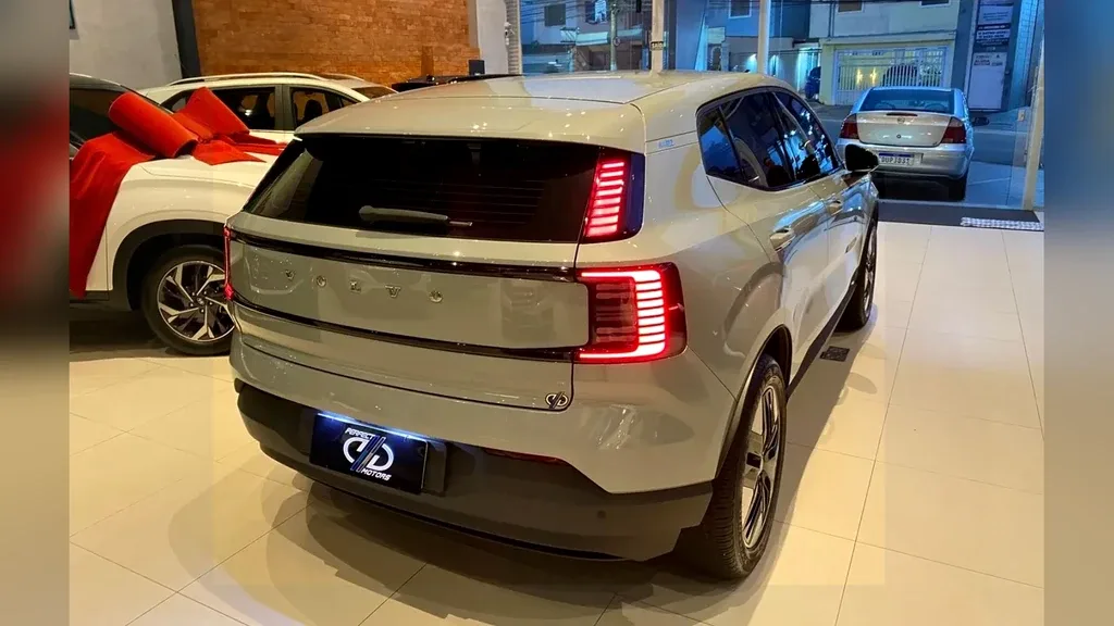 Volvo EX30 - Imagem 7