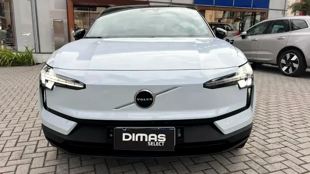 Volvo EX30 - Imagem 2