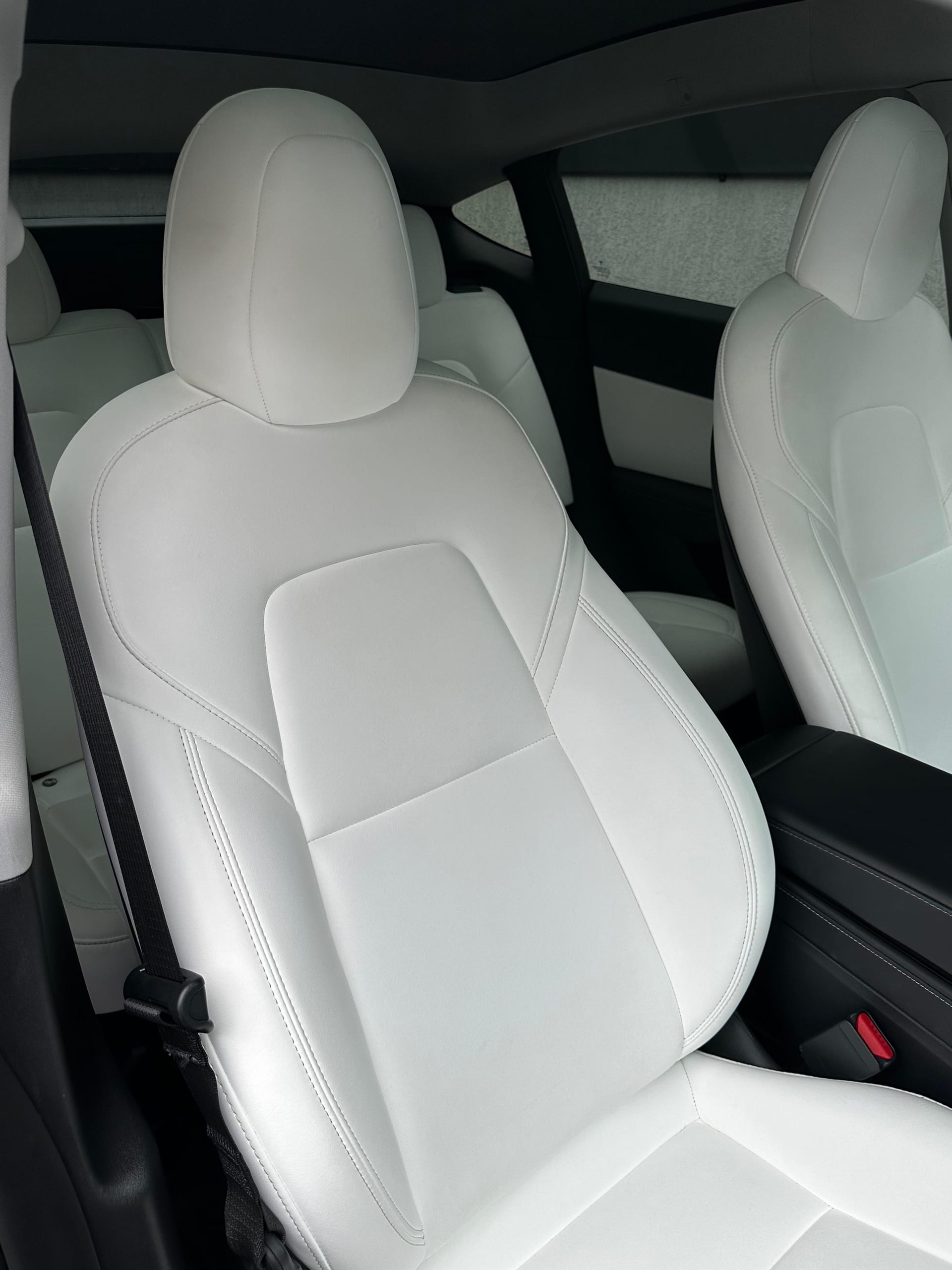 Tesla Model Y - Imagem 8