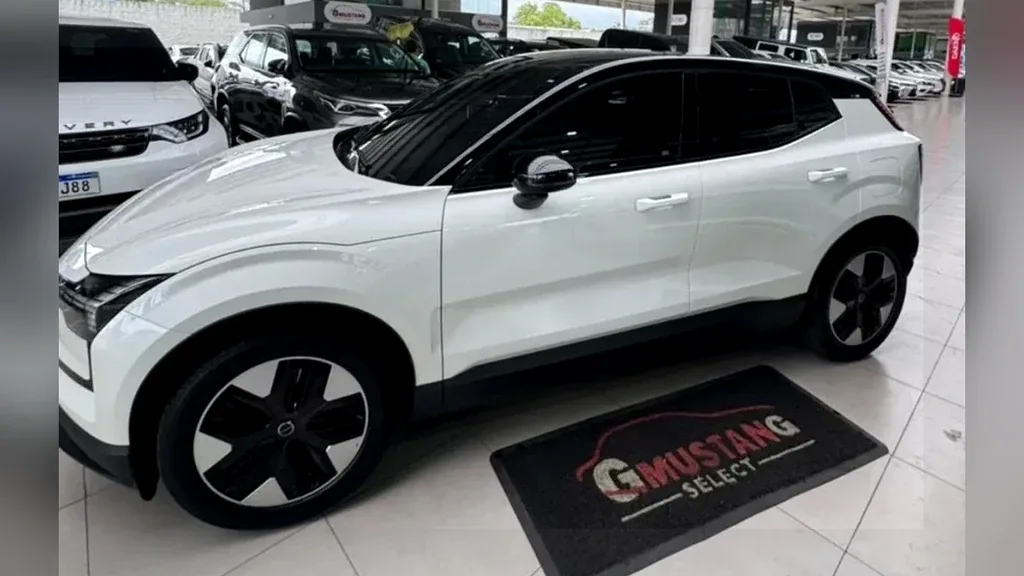 Volvo EX30 - Imagem 2
