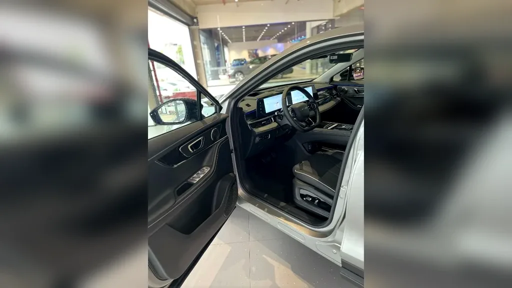 Omoda E5 - Imagem 13