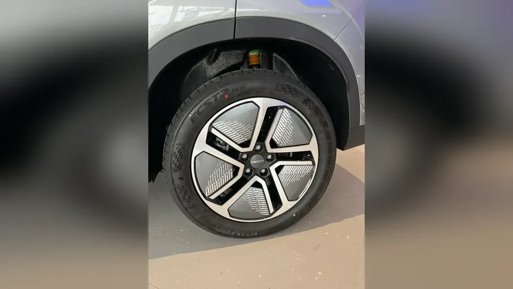 Omoda E5 - Imagem 12