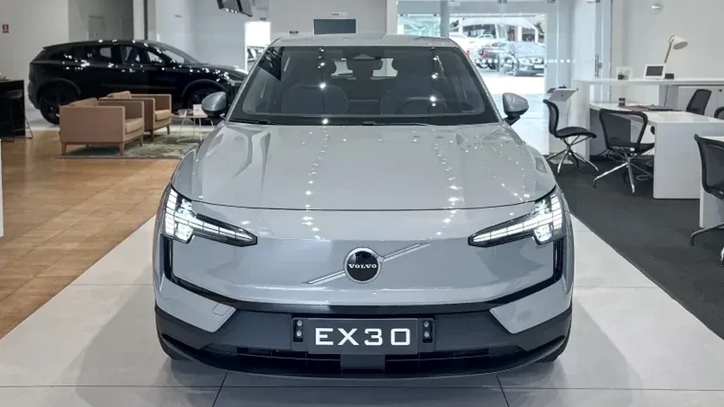 Volvo EX30 - Imagem 2