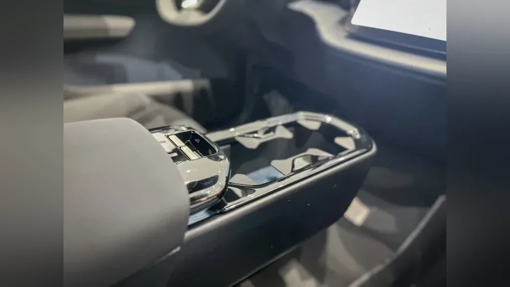 Volvo EX30 - Imagem 5