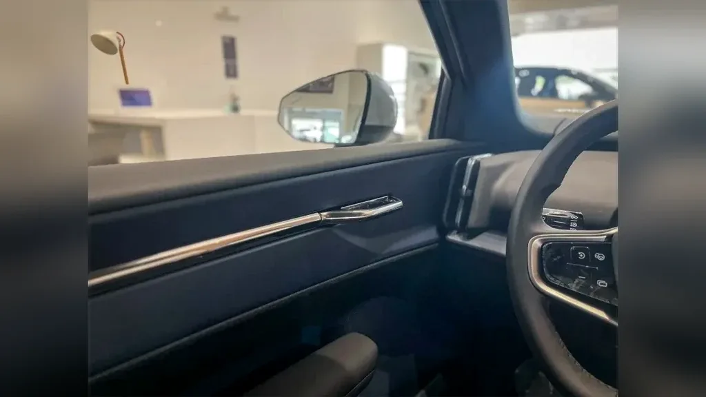 Volvo EX30 - Imagem 10