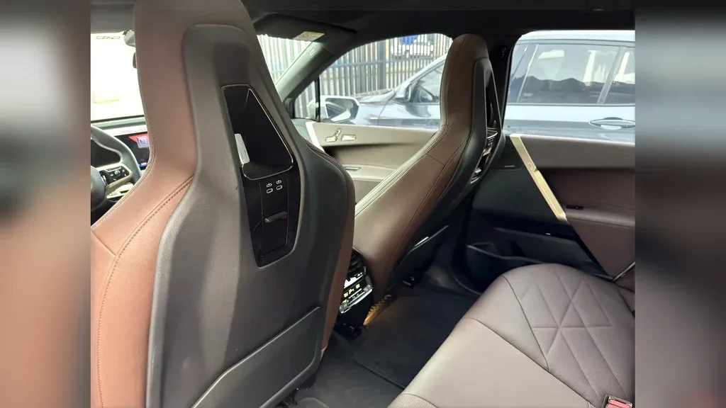 BMW Ix - Imagem 8