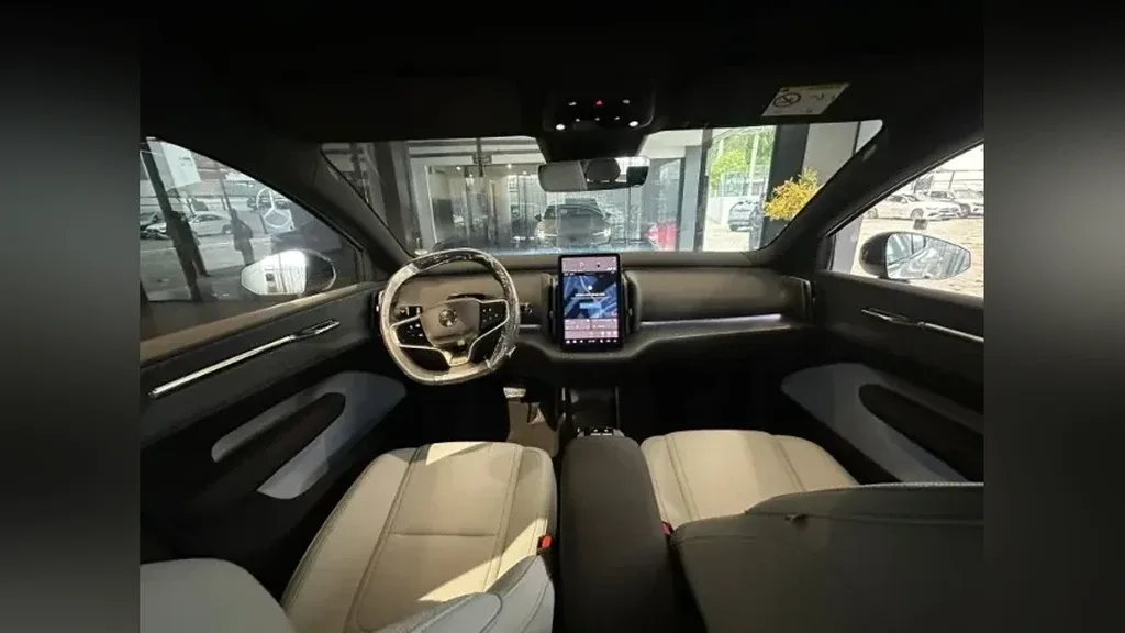 Volvo EX30 - Imagem 4