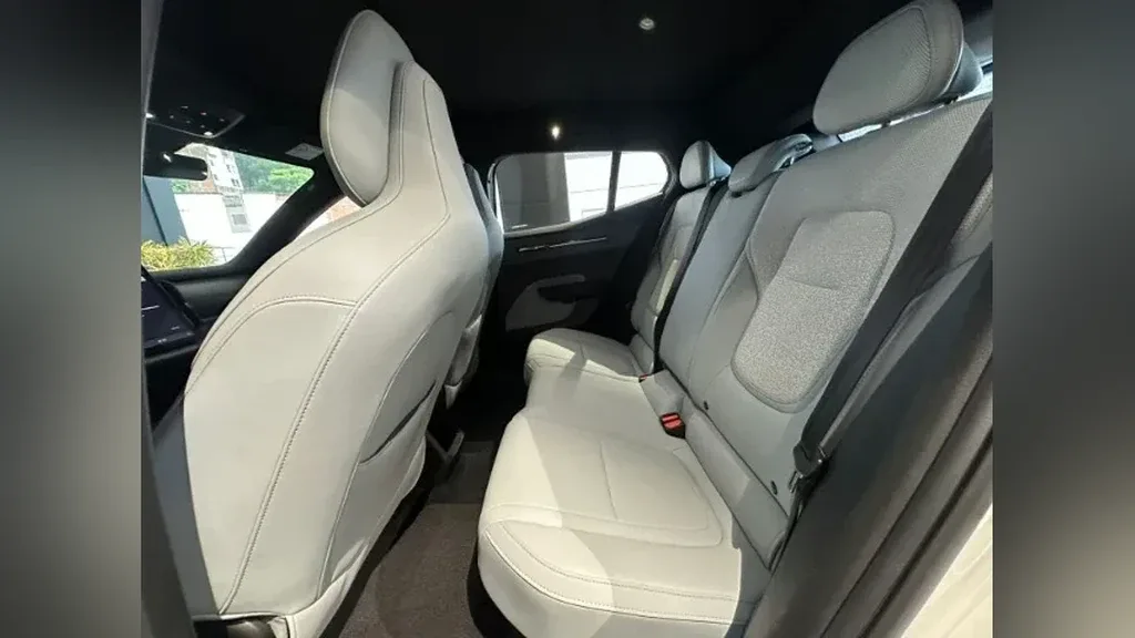 Volvo EX30 - Imagem 7