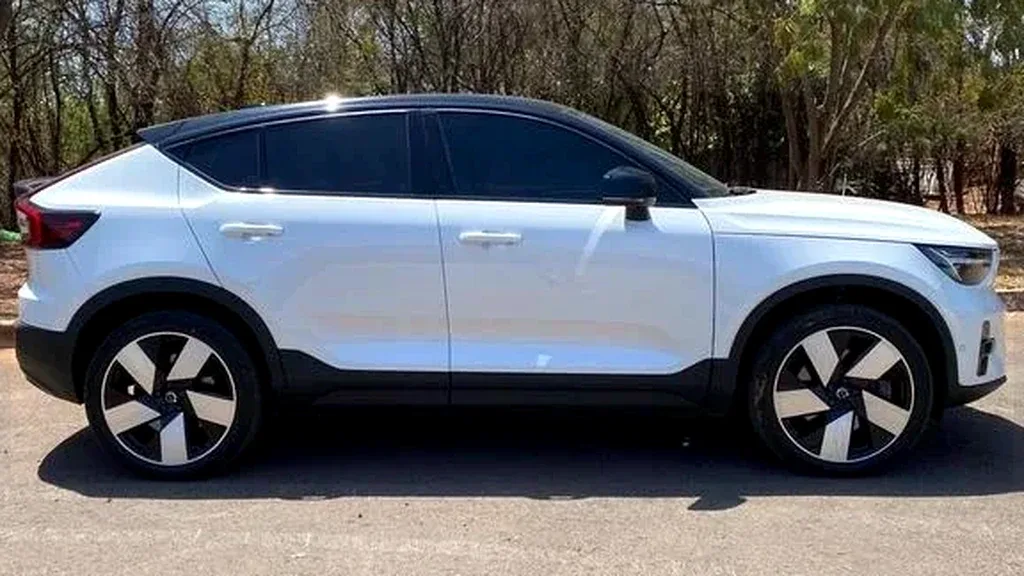 Volvo C40 Recharge - Imagem 8