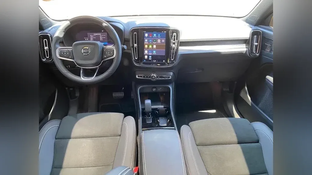 Volvo C40 Recharge - Imagem 20