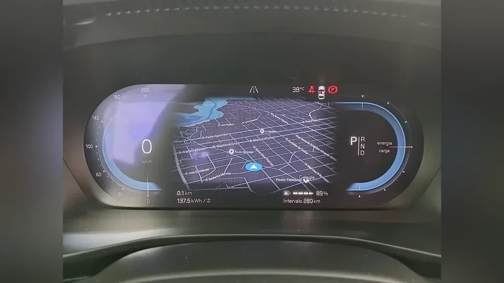 Volvo XC40 Recharge - Imagem 9