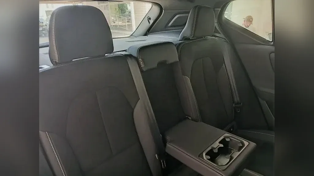 Volvo XC40 Recharge - Imagem 16