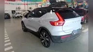Volvo XC40 Recharge - Miniatura 9