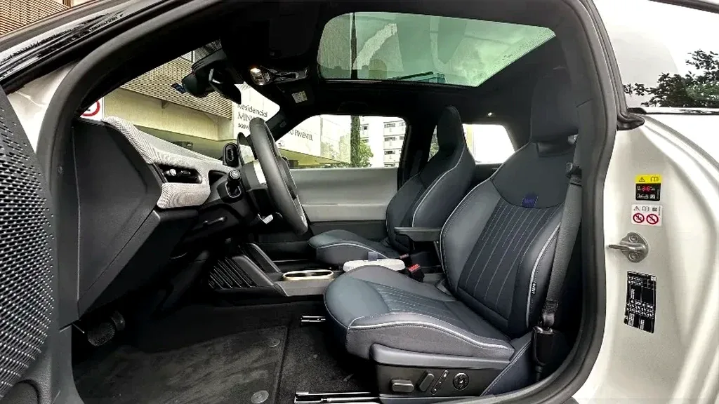 Mini Cooper SE - Imagem 16