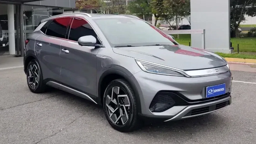 Foto de um byd yuan plus