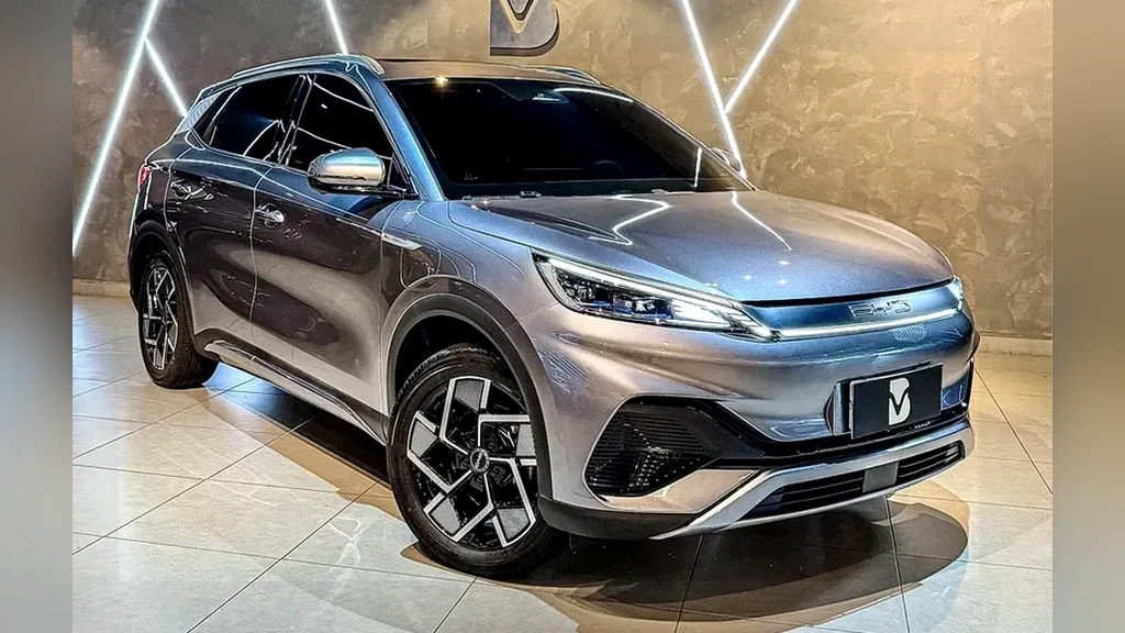 Foto de um byd yuan plus