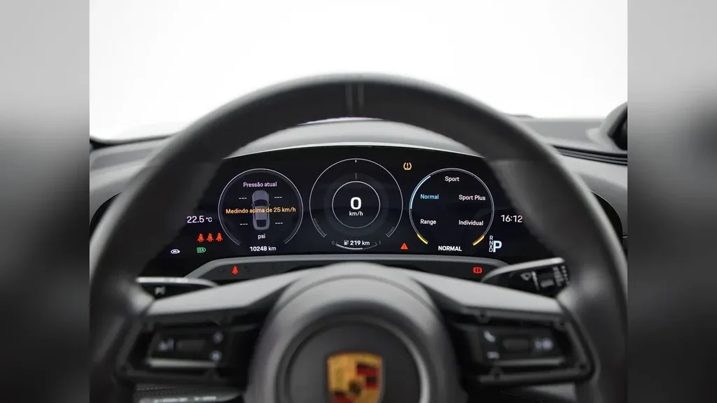 Porsche Taycan - Imagem 7