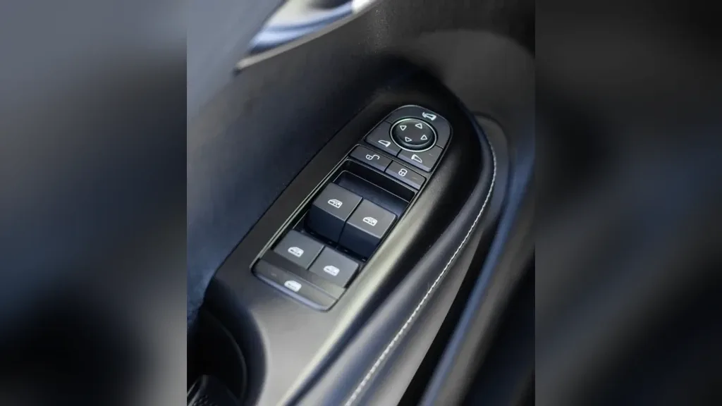 BYD Dolphin Plus - Imagem 17