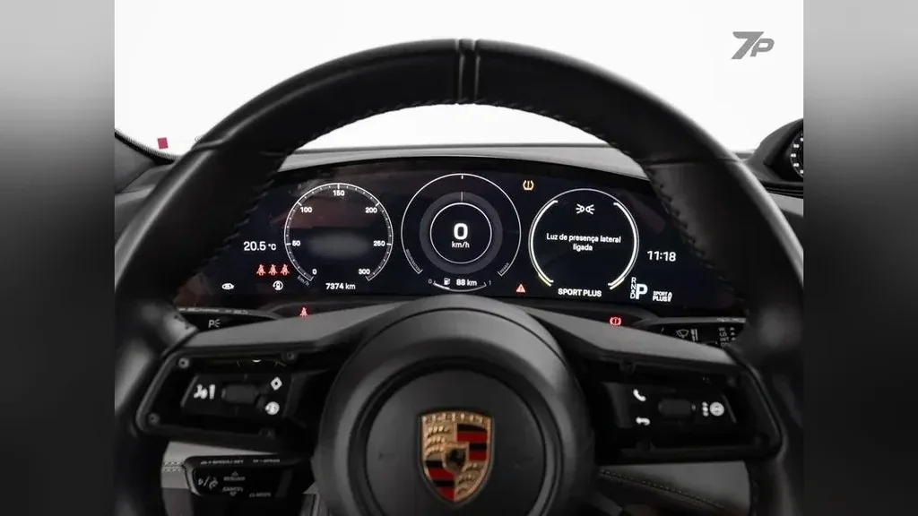 Porsche Taycan - Imagem 12