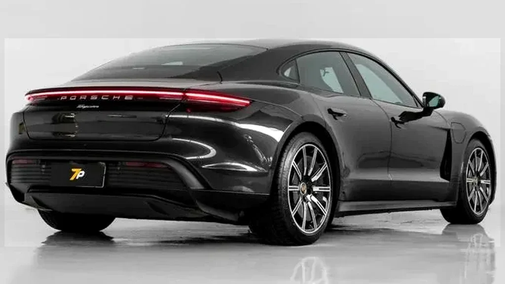 Porsche Taycan - Imagem 14