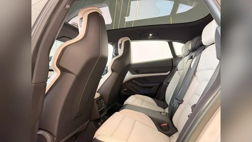 Porsche Taycan - Imagem 8