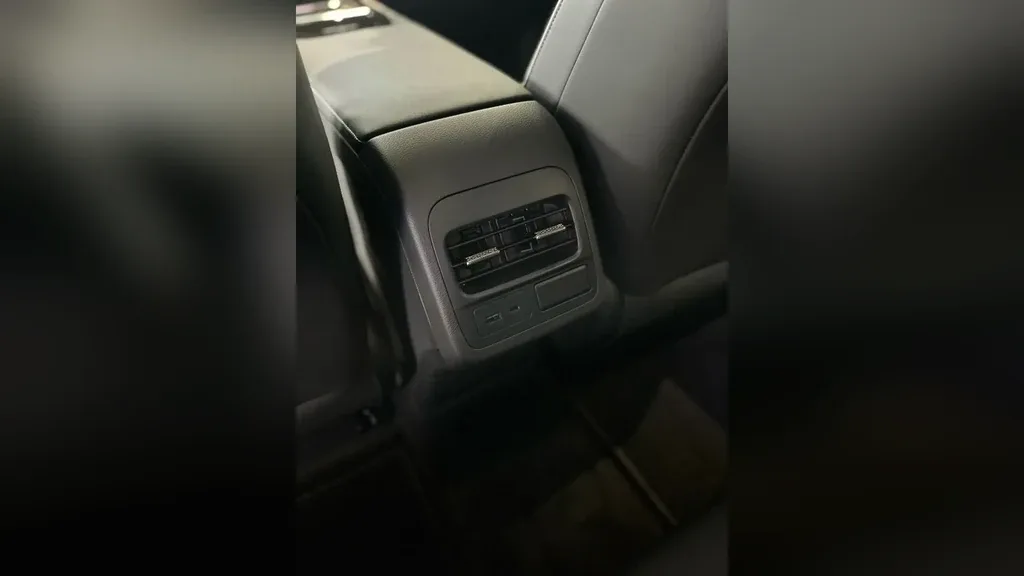 Omoda E5 - Imagem 17