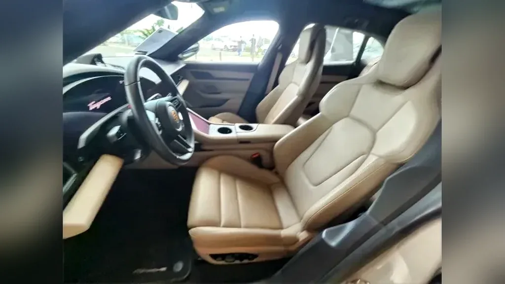 Porsche Taycan - Imagem 7