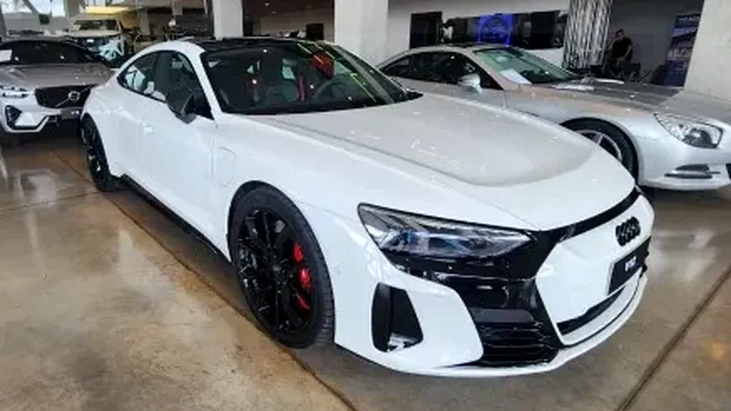 Foto de um audi rs e-tron gt