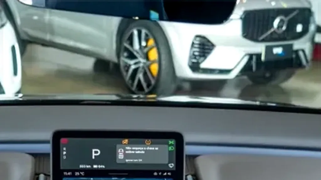 Volvo EX30 - Imagem 12