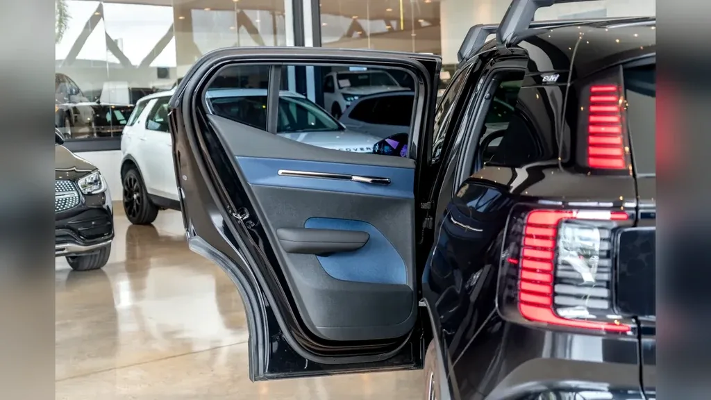 Volvo EX30 - Imagem 15