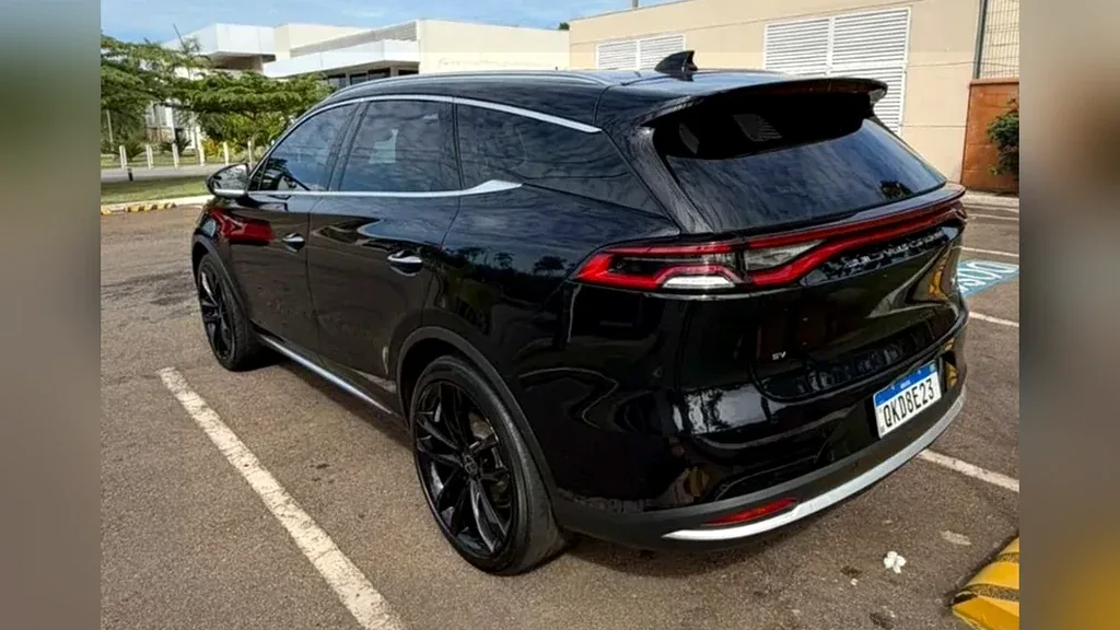 BYD Tan - Imagem 10