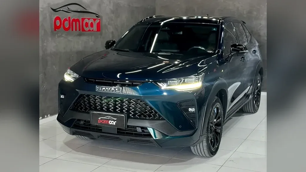 Foto de um gwm haval h6 plug-in hybrid