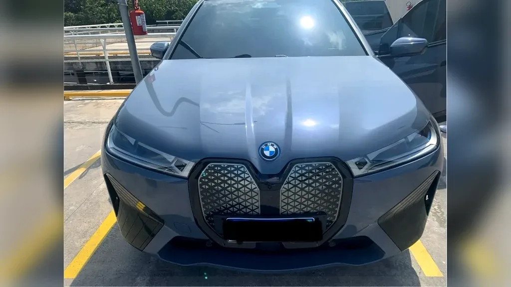 Foto de um bmw ix