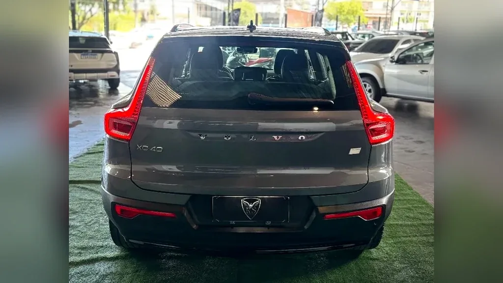 Volvo XC40 Recharge - Imagem 5