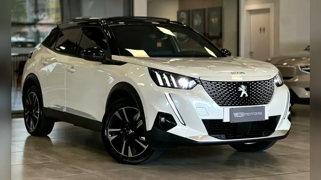 Foto de um peugeot e-2008
