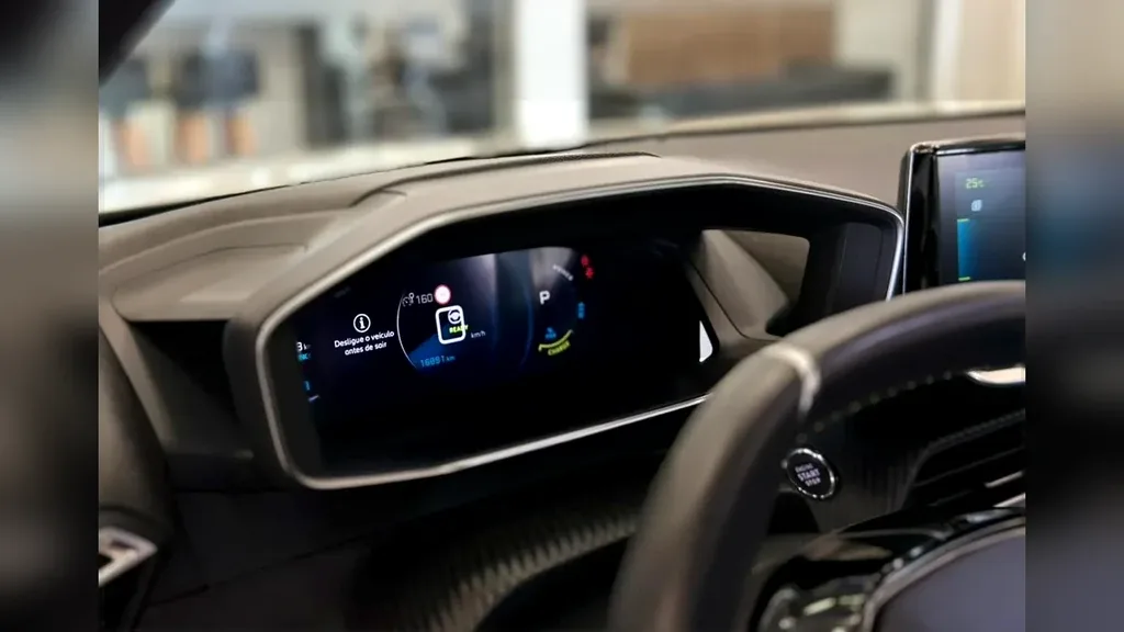 Peugeot E-2008 - Imagem 10