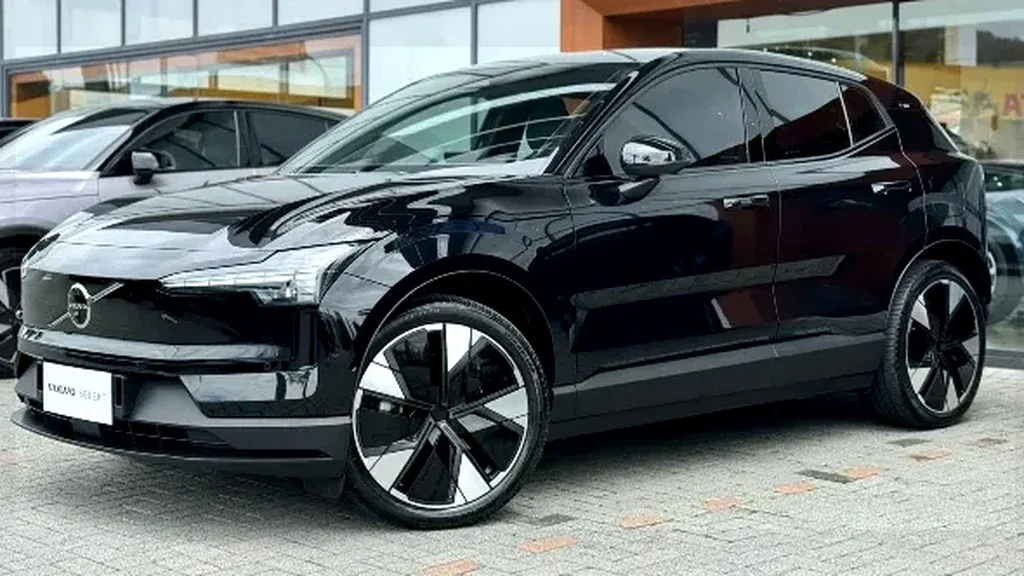 Volvo EX30 - Imagem 3