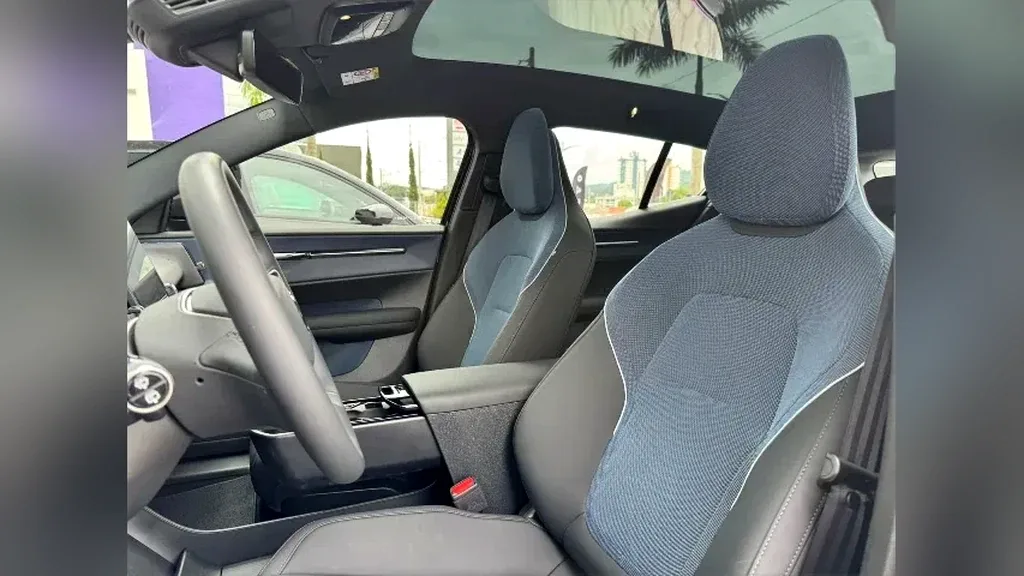 Volvo EX30 - Imagem 11