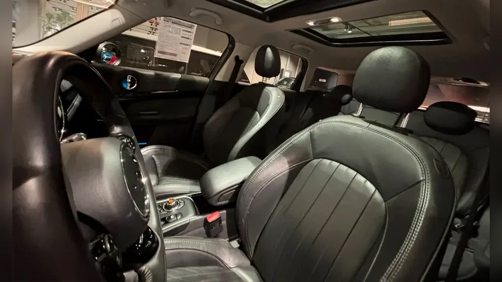 Mini Cooper SE - Imagem 8