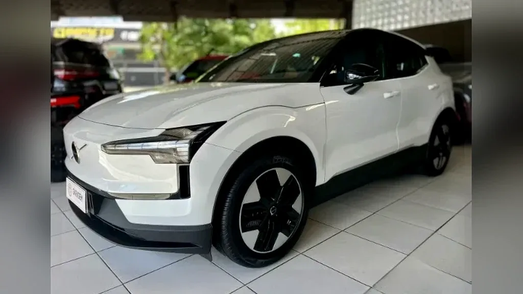 Foto de um volvo ex30