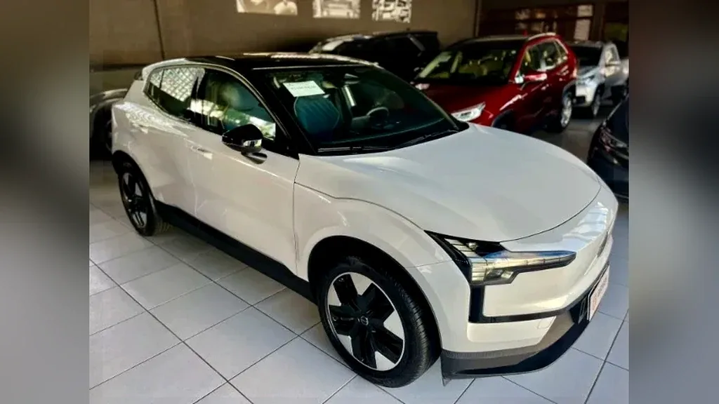 Volvo EX30 - Imagem 2