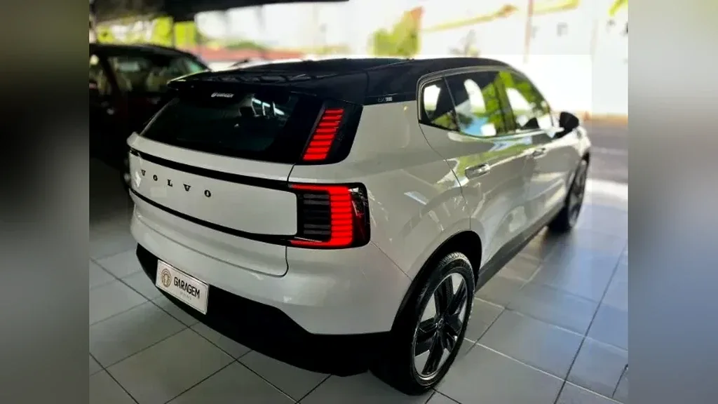 Volvo EX30 - Imagem 3
