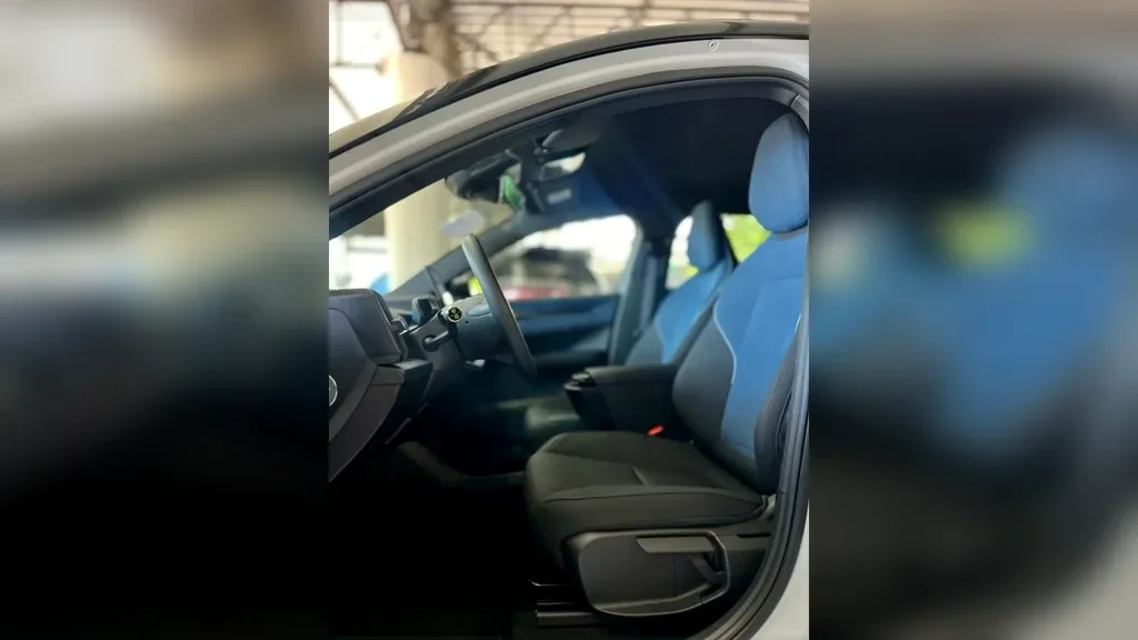 Volvo EX30 - Imagem 7